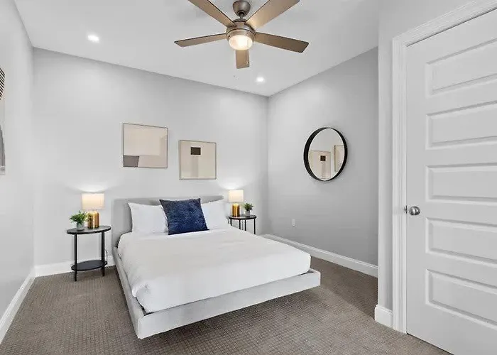 Apartment Cozysuites Roomy 1br, Ppg Paints Arena, Pitts Pittsburgh