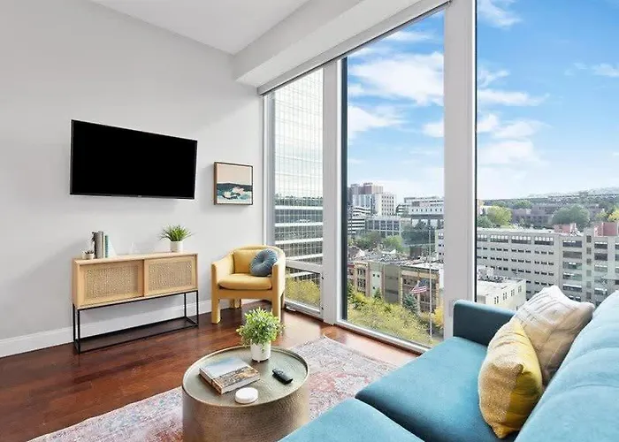 Cozysuites Roomy 1br, Ppg Paints Arena, Pitts Apartment *