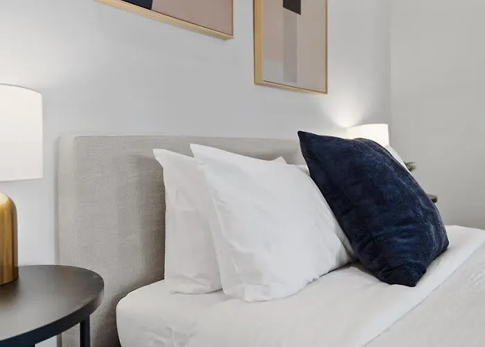 Cozysuites Roomy 1br, Ppg Paints Arena, Pitts *