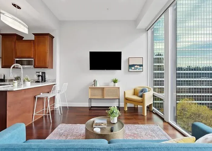 Cozysuites Roomy 1br, Ppg Paints Arena, Pitts Apartment